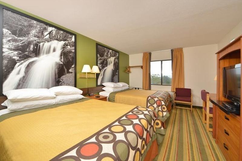 Hotel Super 8 By Wyndham Bedford Extérieur photo